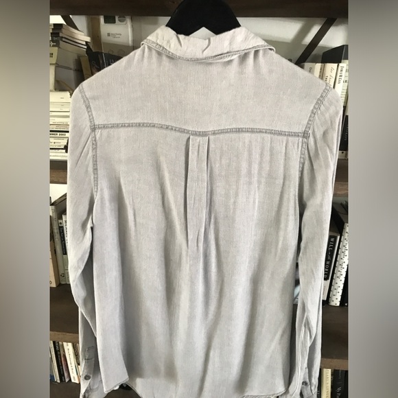 EUC Gentle Fawn Vintage Vibe Light Grey Collared Chambray Shirt S - Picture 9 of 16